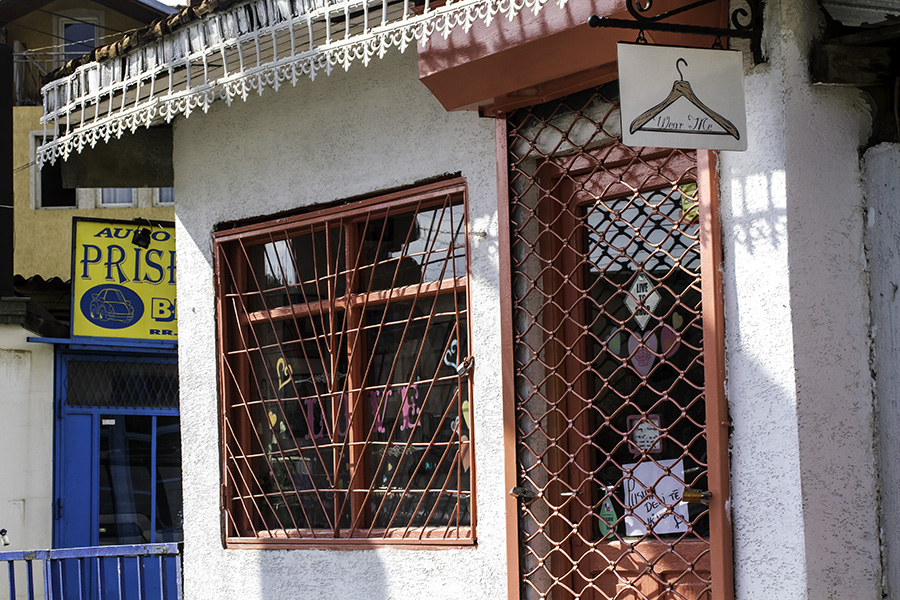 042 Small shop in Tophane neighborhood, Prishtina, Kosovo, 2014